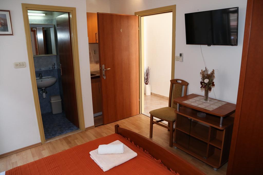 Apartments Dragica Milna  Exterior foto