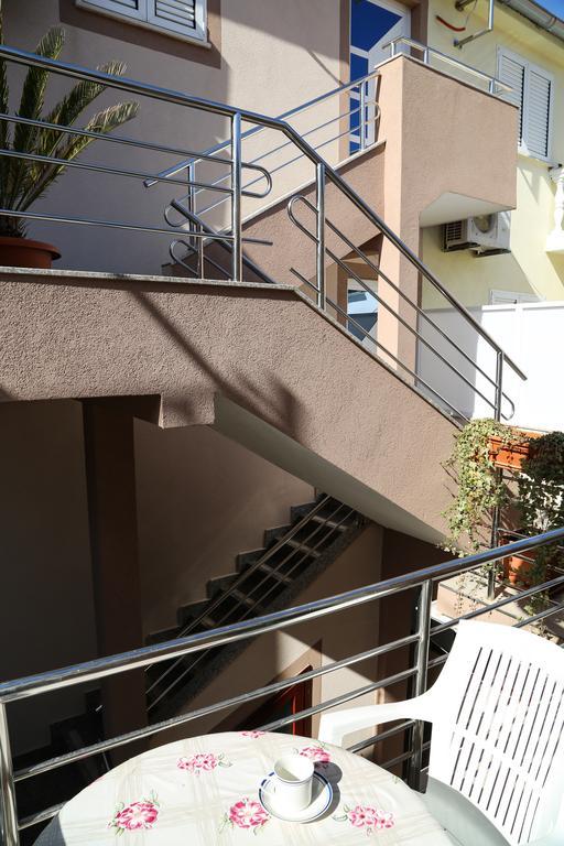 Apartments Dragica Milna  Exterior foto