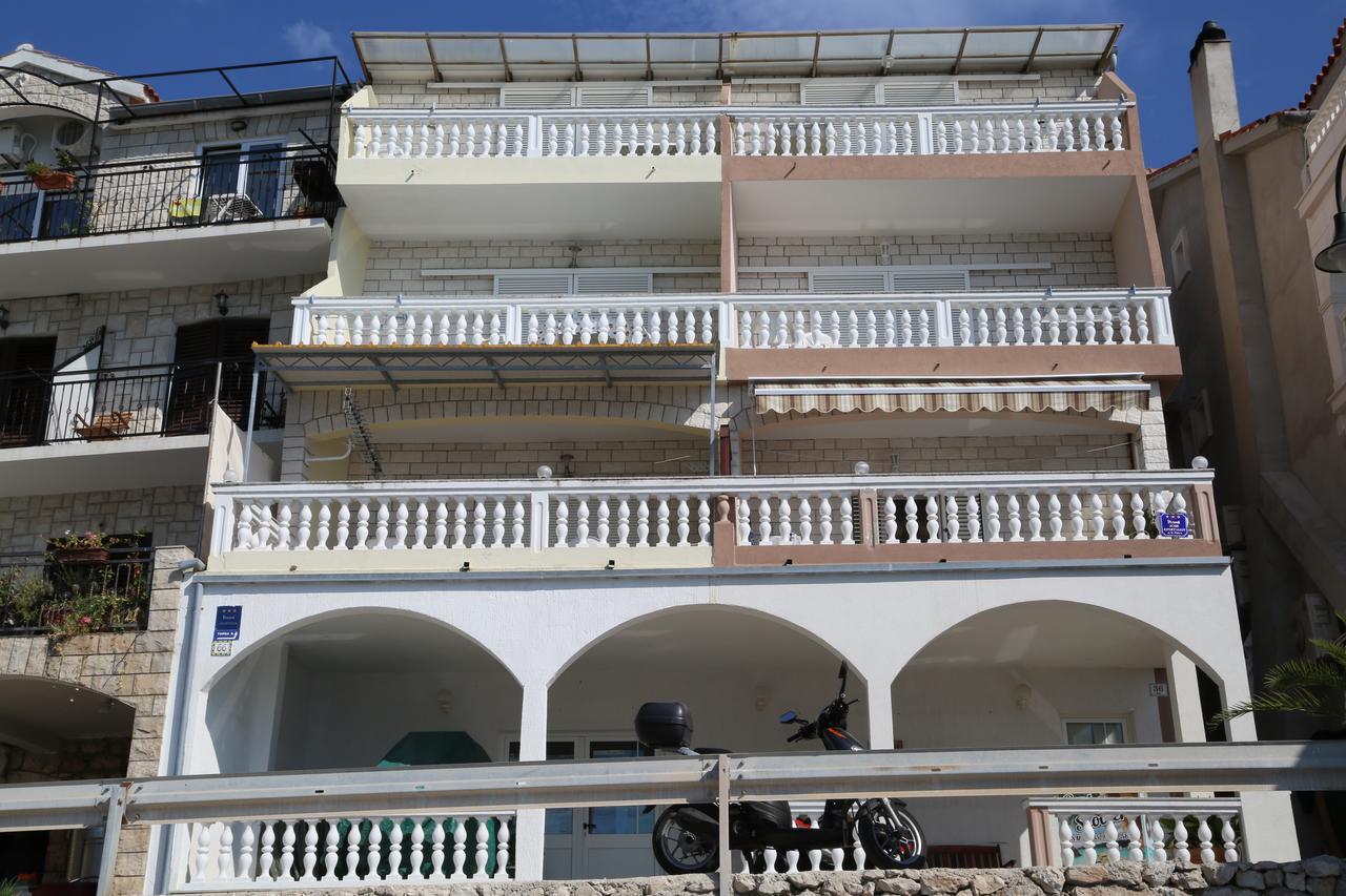 Apartments Dragica Milna  Exterior foto